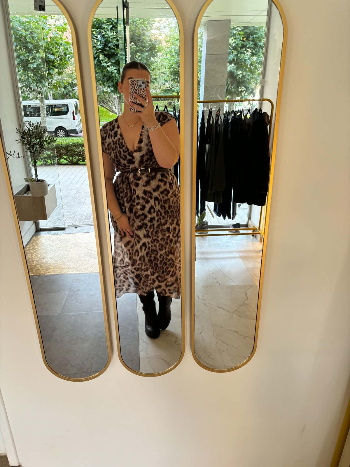 Robe Midi Fluide Imprimé Léopard Asymétrique