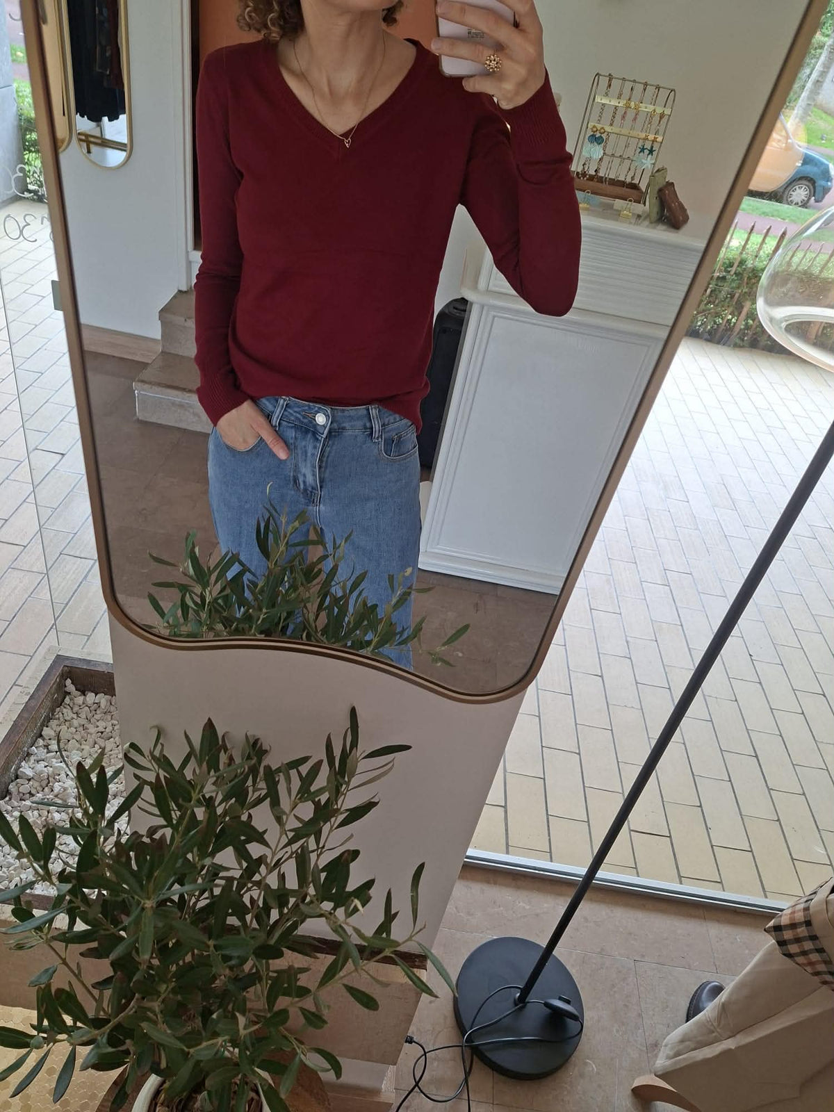 Pull Col V Près du Corps "L'Essentiel"