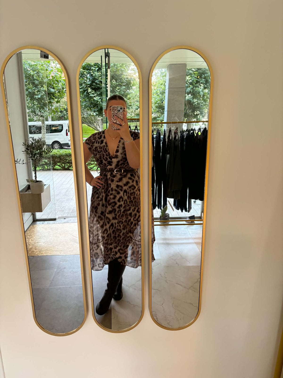 Robe Midi Fluide Imprimé Léopard Asymétrique