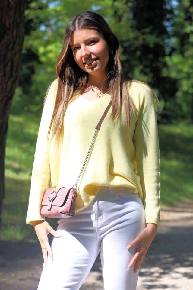 Pull doux jaune beurre